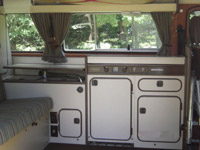 1982VanagonGBInt10