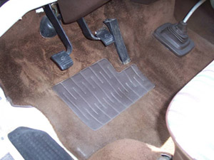 1984VanagonFrontCarpet