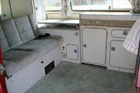 1987VanagonInt4