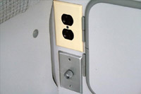 1987VanagonPlugOutlet